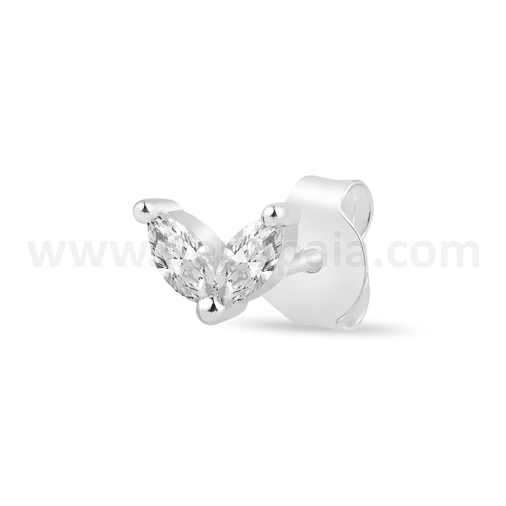 Silver ear stud with petal