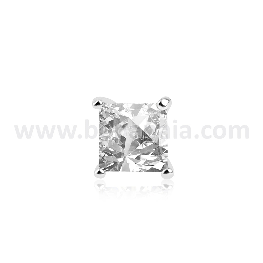 Stainless steel stud earring with cubic zirconia casting