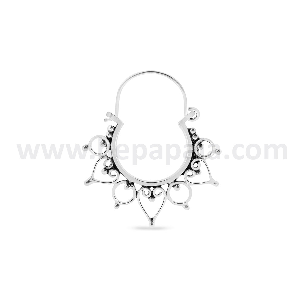 Sterling silver earring with hoop tribal design